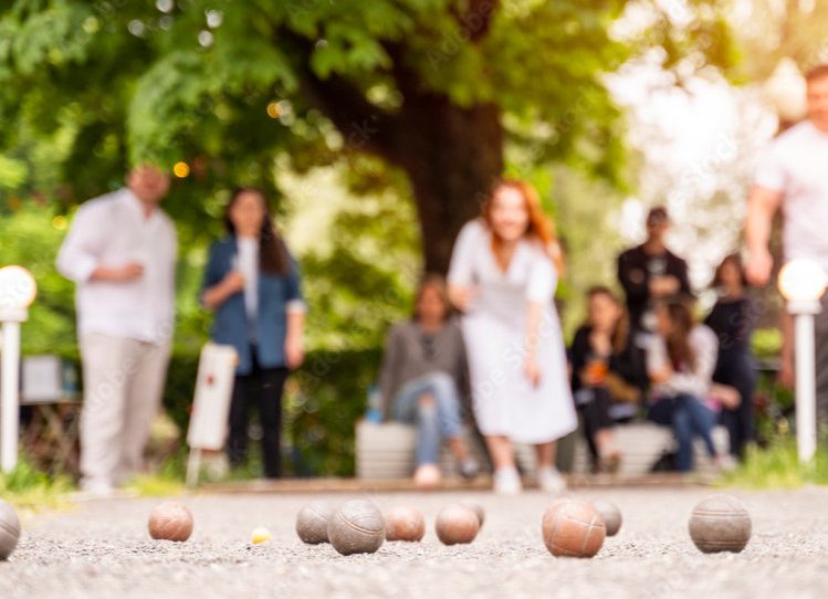 Concours de pétanque mixte